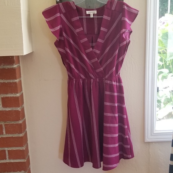 Monteau Los Angeles Dress - Picture 1 of 4